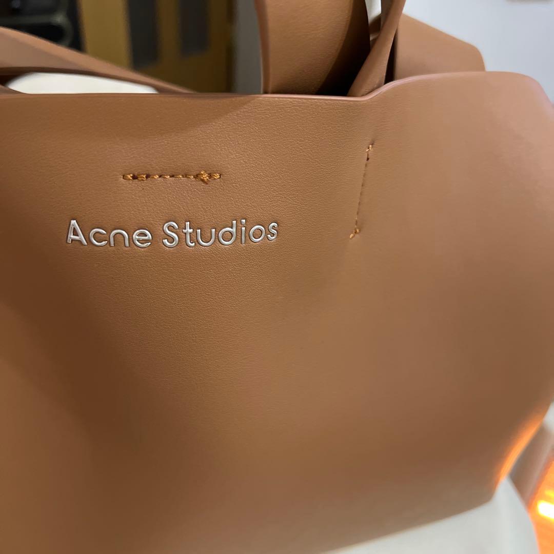 t*2様 アクネスタジオ　バッグ　美品