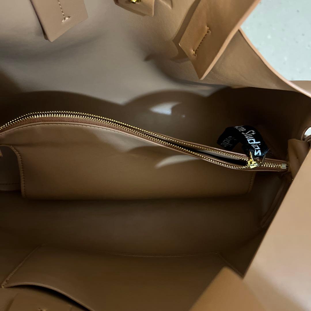 t*2様 アクネスタジオ　バッグ　美品