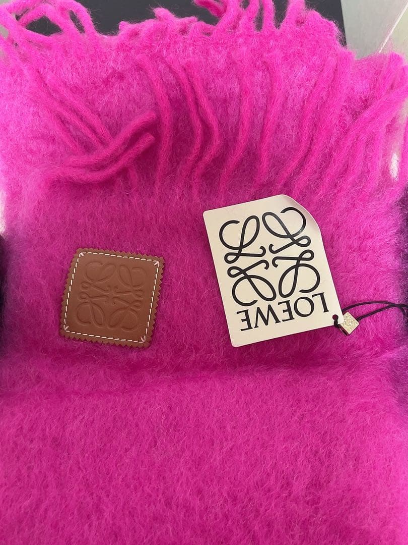 b*3様 ロエベ　モヘア　マフラーピンク