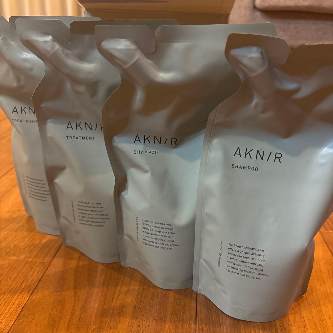 AKNIR アクニー　シャンプー、トリートメント 詰め替え各2個