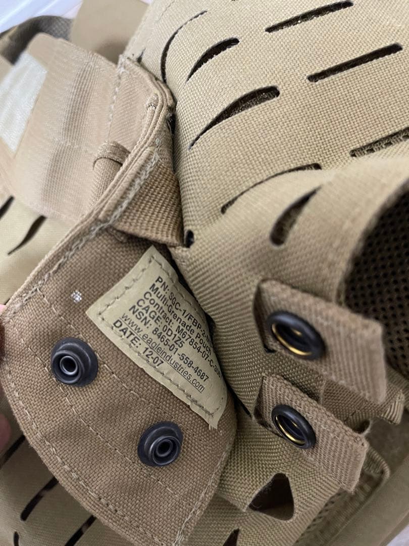 実物/CONDOR VANQUISHプレキャリ＋実物ポーチセット