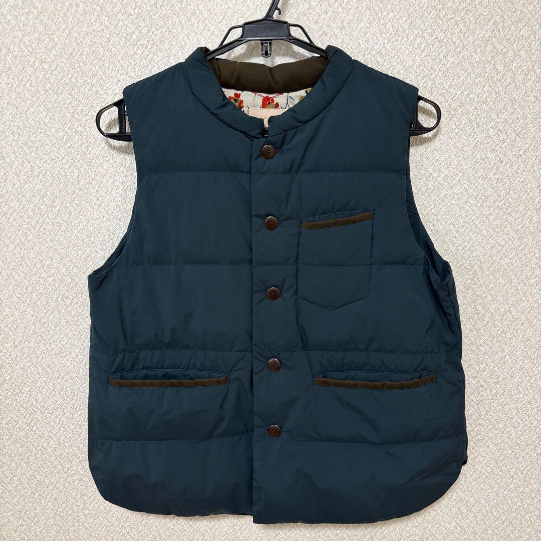 パラスパレス　ダウンベスト