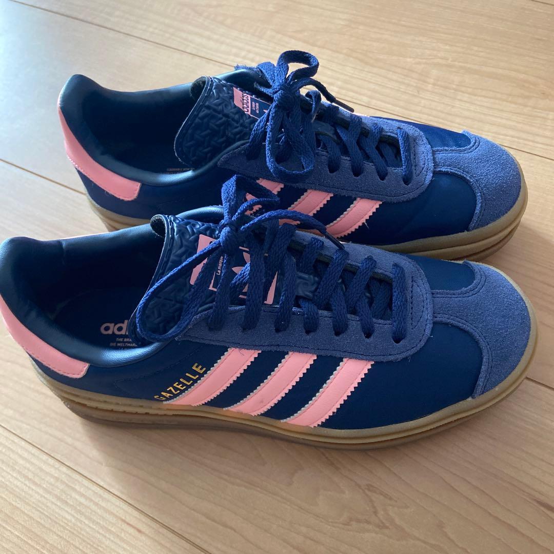 adidas Gazelle ネイビー/ピンク スニーカー　サイズ23