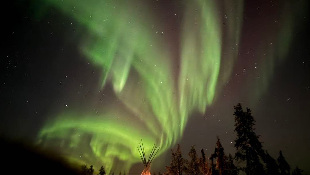 Canon EF 16-35mm f/2.8L II USM広角ズーム　フード付