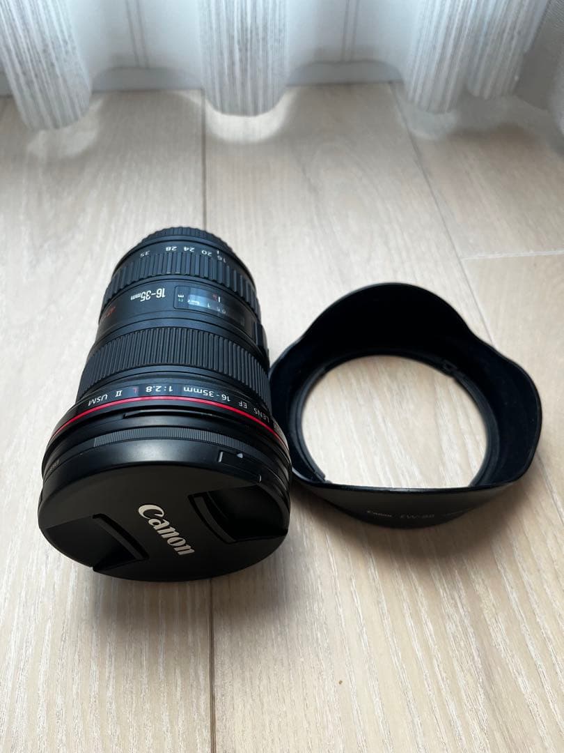 Canon EF 16-35mm f/2.8L II USM広角ズーム　フード付