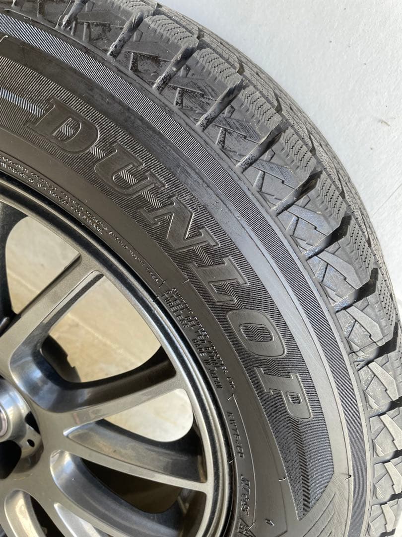 スタッドレスタイヤ4本　17インチ