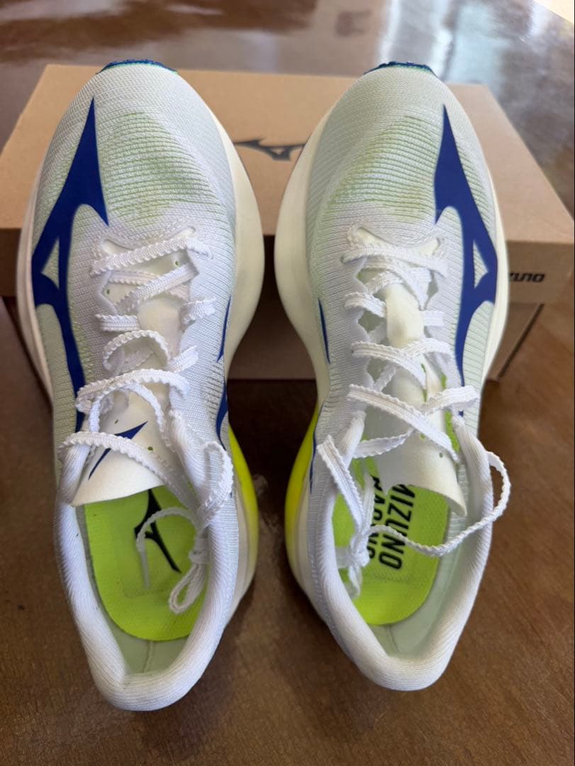 【美品】ミズノ HYPERWARP PRO 23.5cm