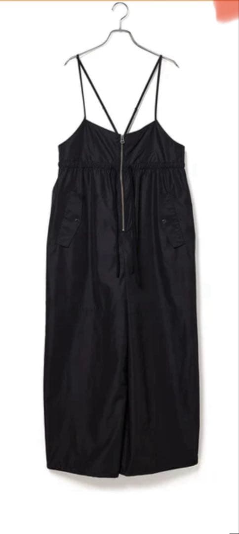 ADAM ET ROPÉ FEMMEシャイニータフタ撥水ロンパース2025