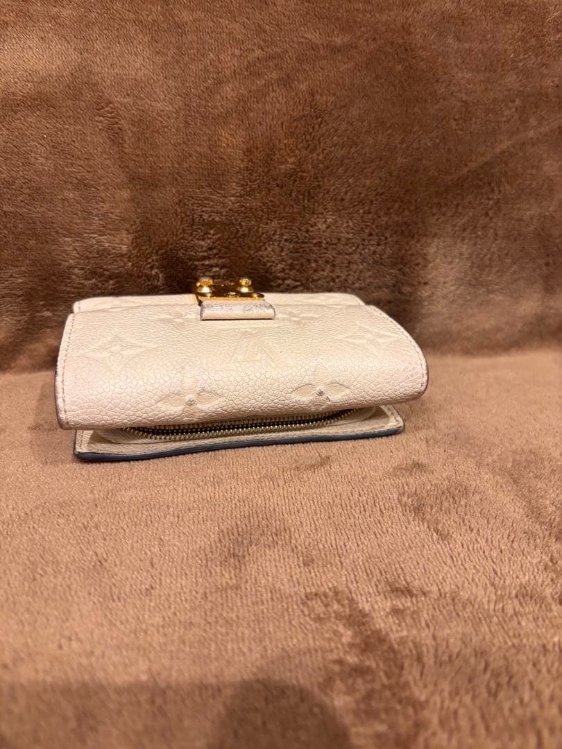【Louis Vuitton】三つ折り財布 ホワイト