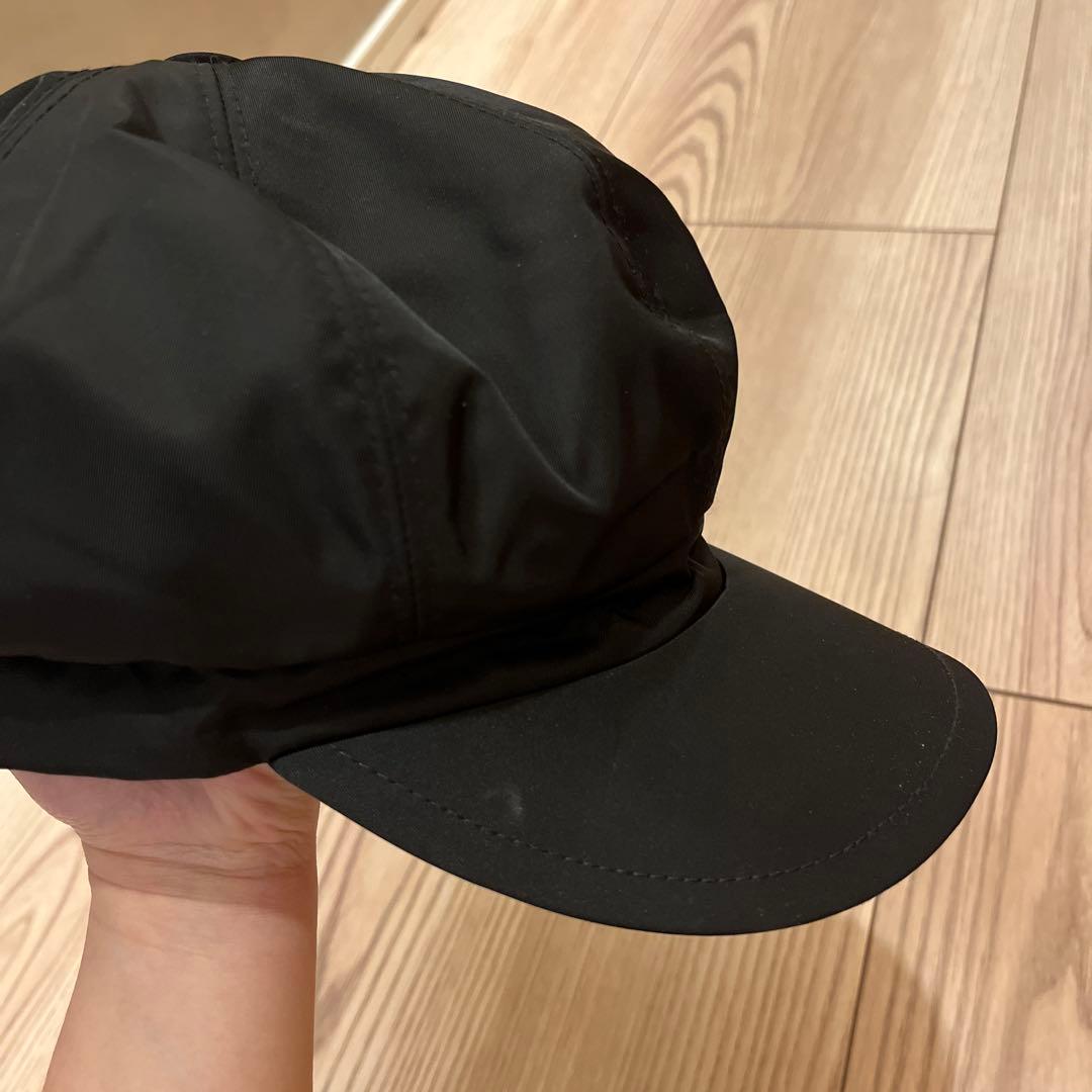 美品！プラダ　キャスケット