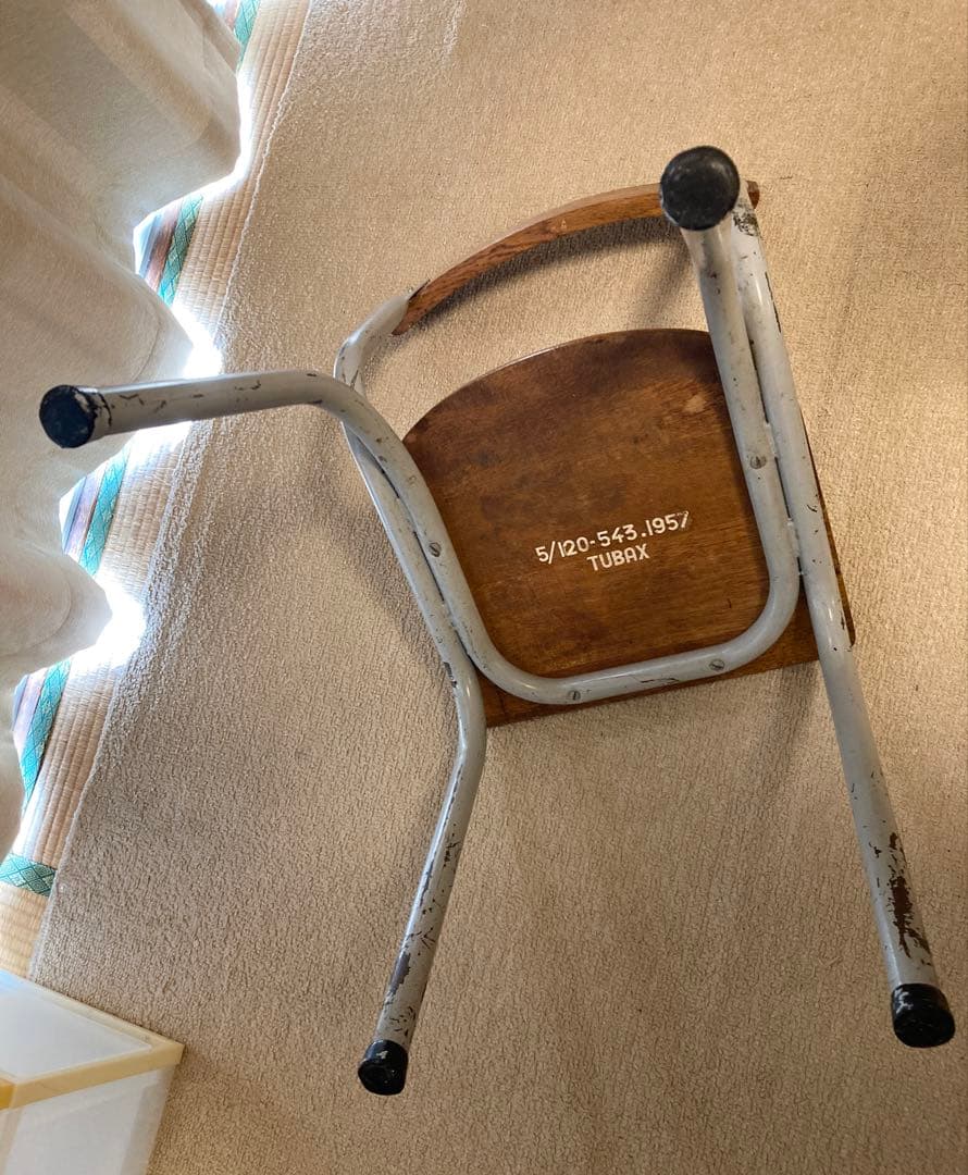 ①くすみグレー　アンティーク　チューバックス　ベルギー　スクール　チェア　椅子