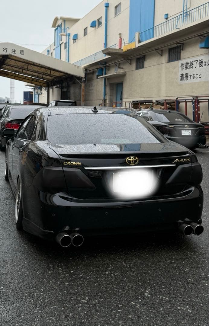 「ゆーき」クラウン 中間リアストレートマフラー 4本出し