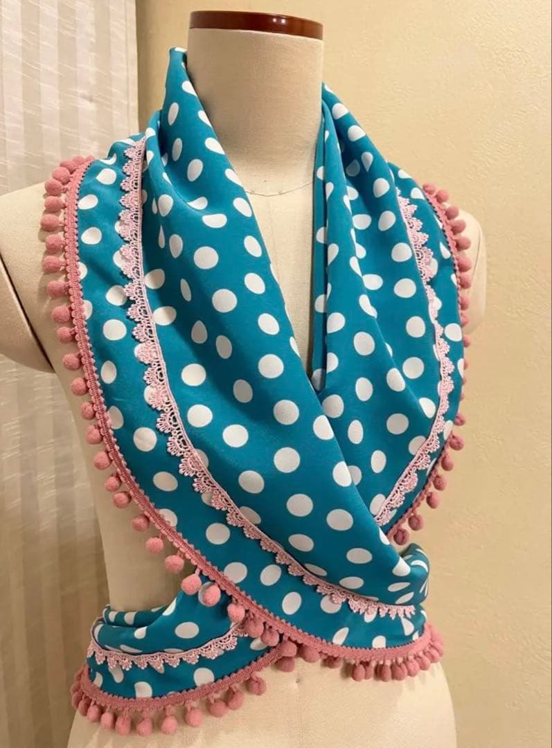 ZOO　赤オレンジバラ柄エプロン　ターコイズ水玉　ピンクポンポン