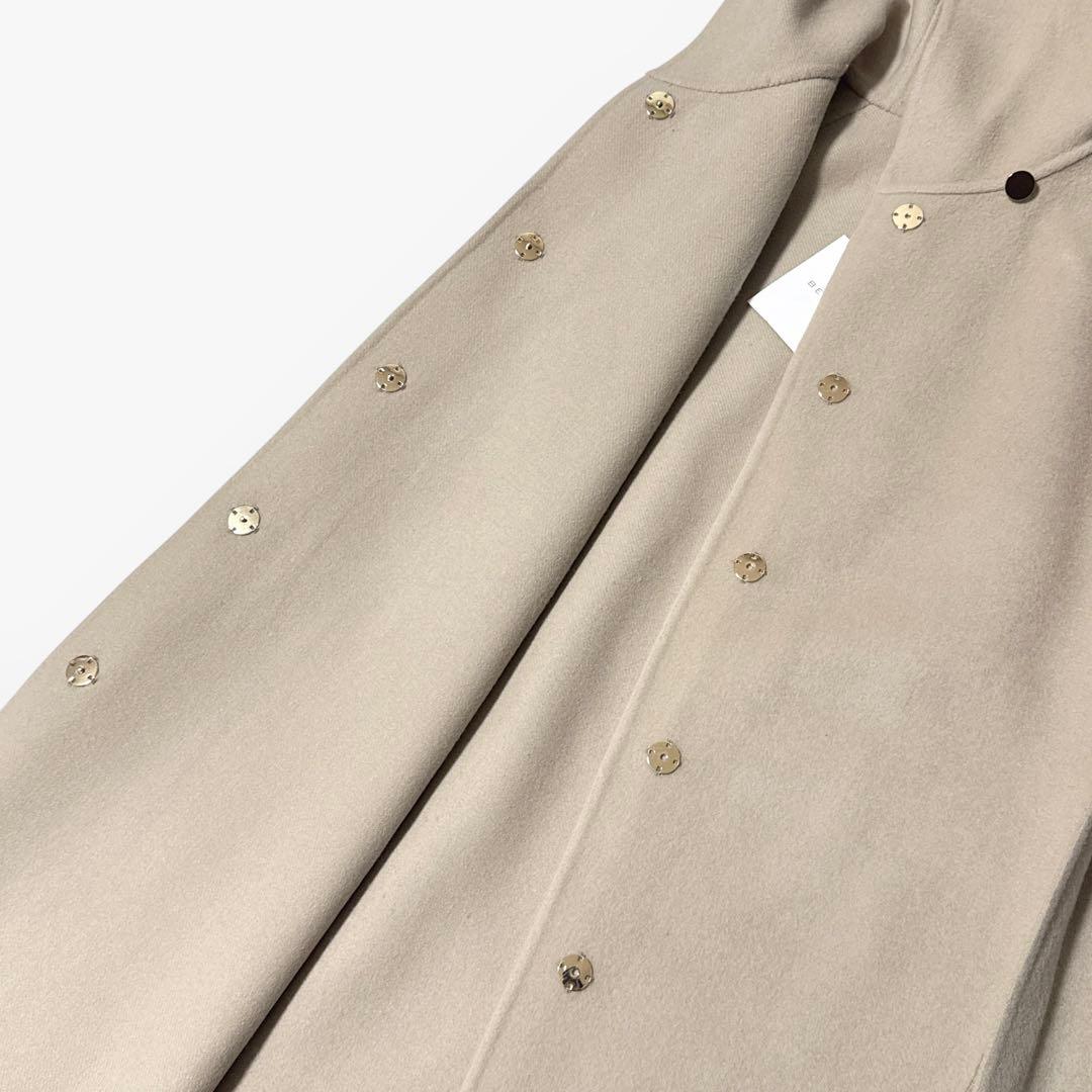 新品タグ付き✨️定価8.6万　BEIGE，ベイジ　ケープ リバーコート　ベージュ