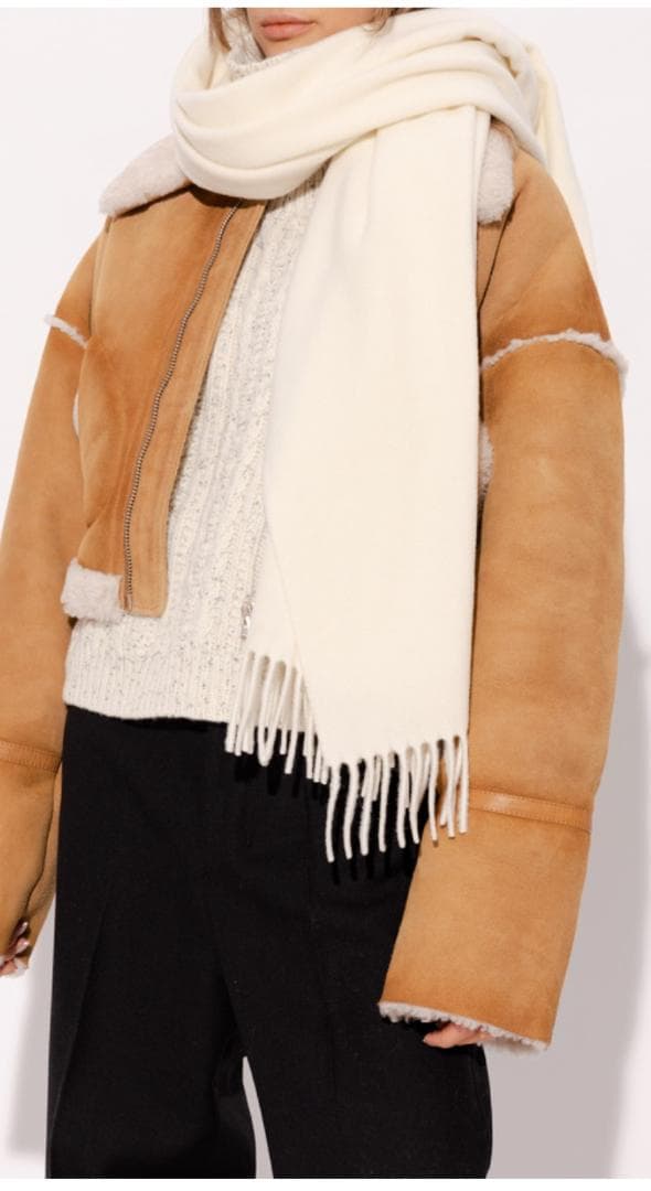 美品☆TOTEME　ロゴパッチ ロングマフラー Vgウール アイボリーホワイト