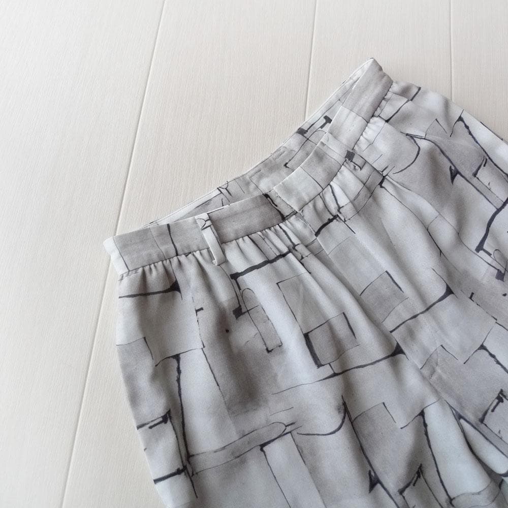 美品 スティーブンアラン 2,2万円 総柄パンツ グレー系 テーパードパンツ E