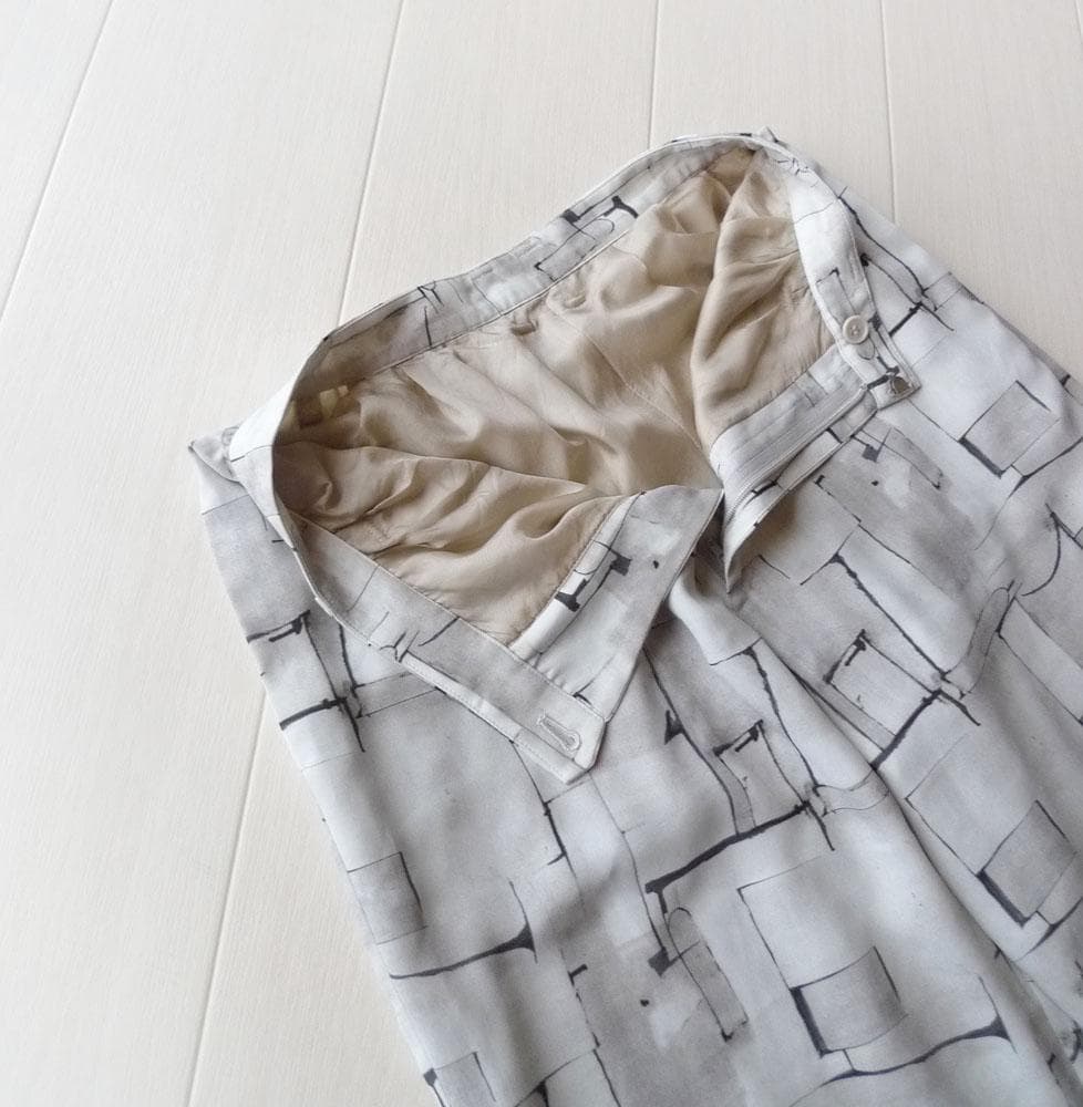 美品 スティーブンアラン 2,2万円 総柄パンツ グレー系 テーパードパンツ E