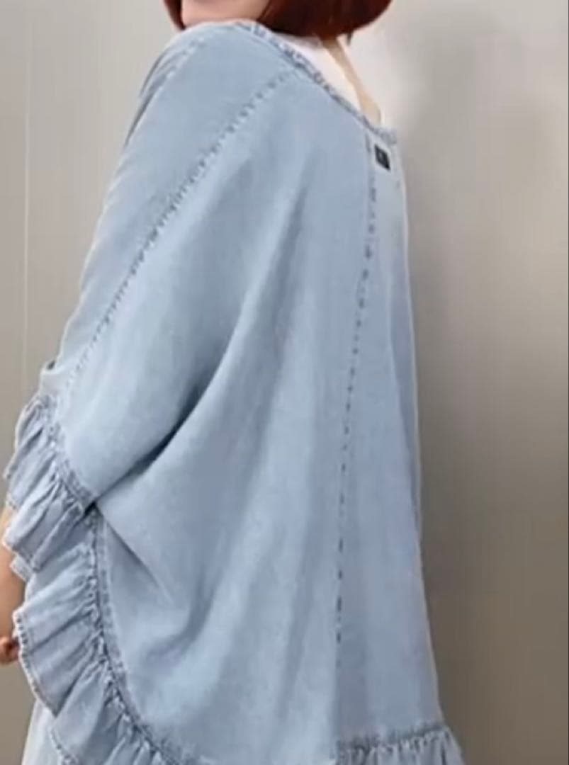 新品タグ付き2025 夏ayaneテンセルデニムフリルポンチョ