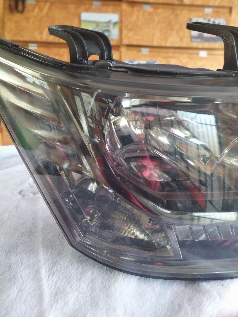 20日まで価格！CV2W デリカd5 スモークヘッドライト 純正バラスト付