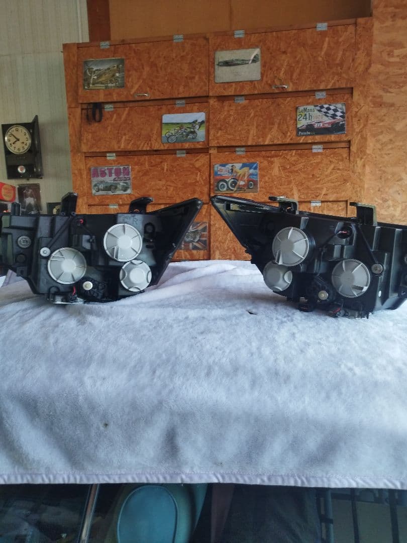 20日まで価格！CV2W デリカd5 スモークヘッドライト 純正バラスト付