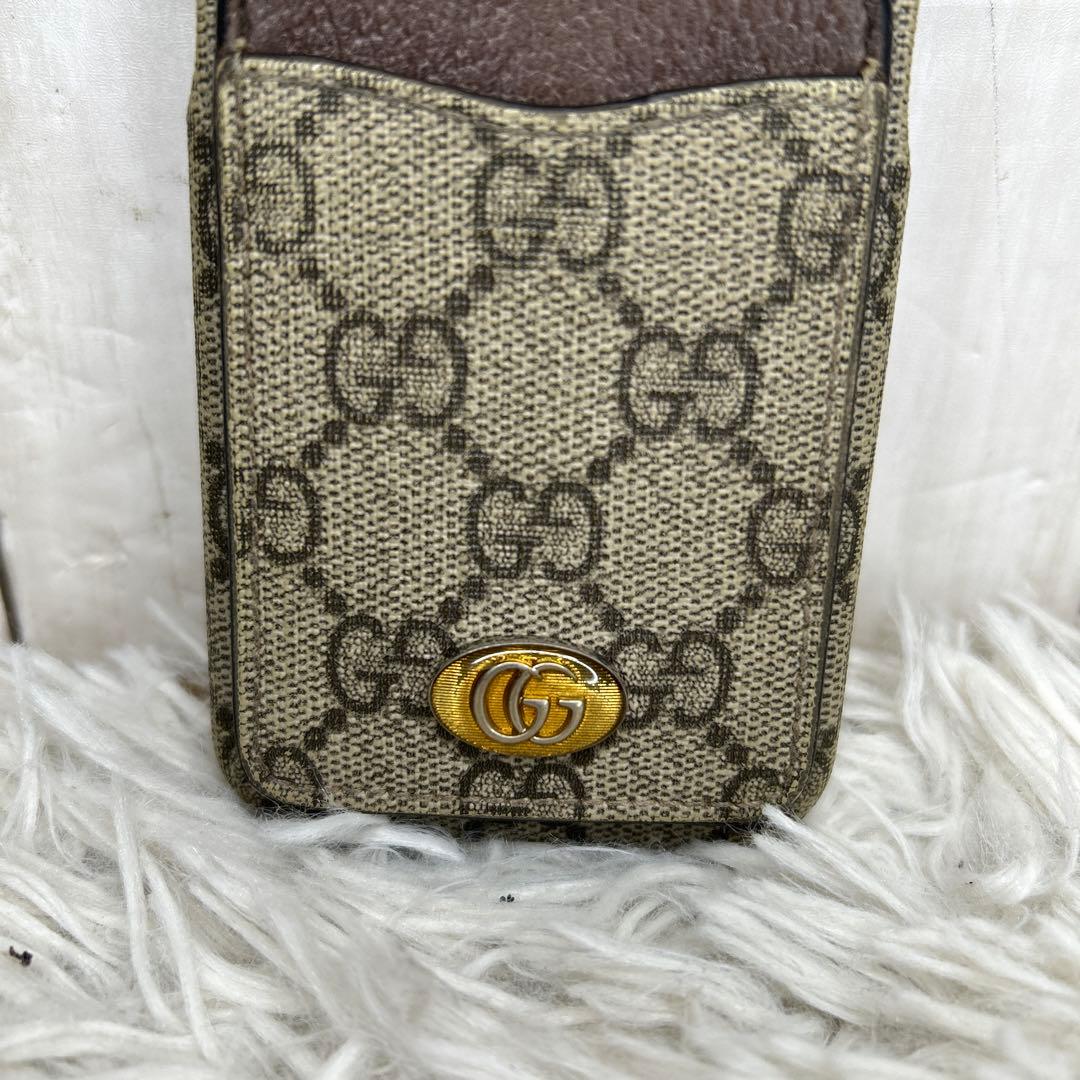 GUCCI インターロッキング　GGスプリーム　iPhoneケース　レザー