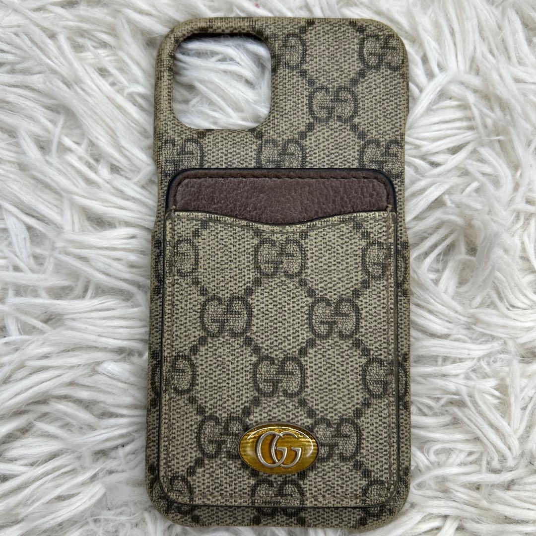 GUCCI インターロッキング　GGスプリーム　iPhoneケース　レザー