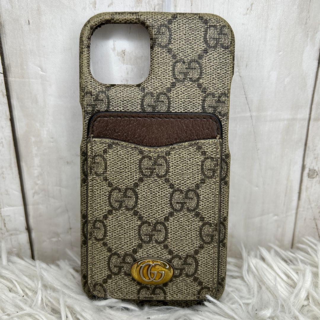 GUCCI インターロッキング　GGスプリーム　iPhoneケース　レザー