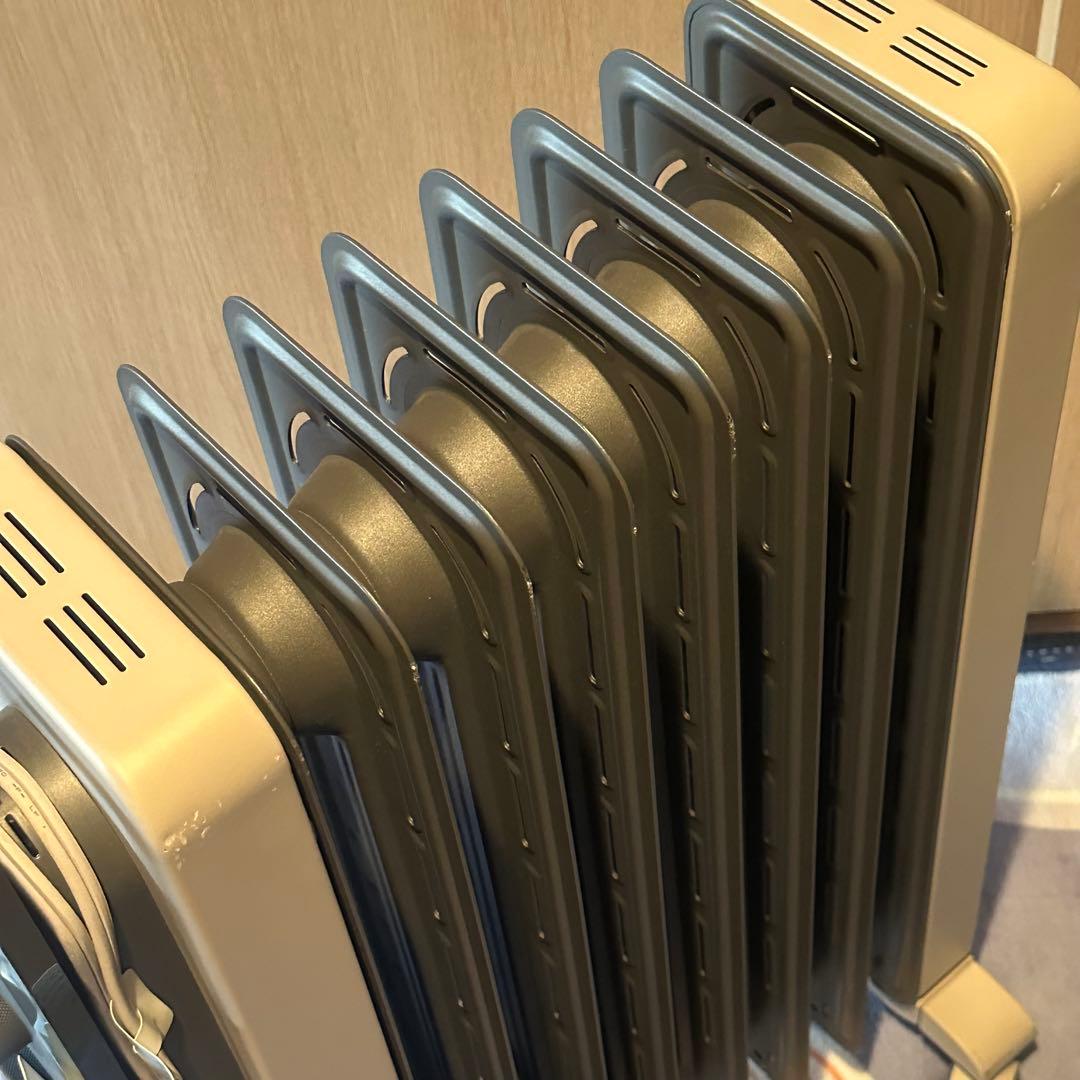 De'Longhi (デロンギ) オイルヒーター RHJ21F0812-GY