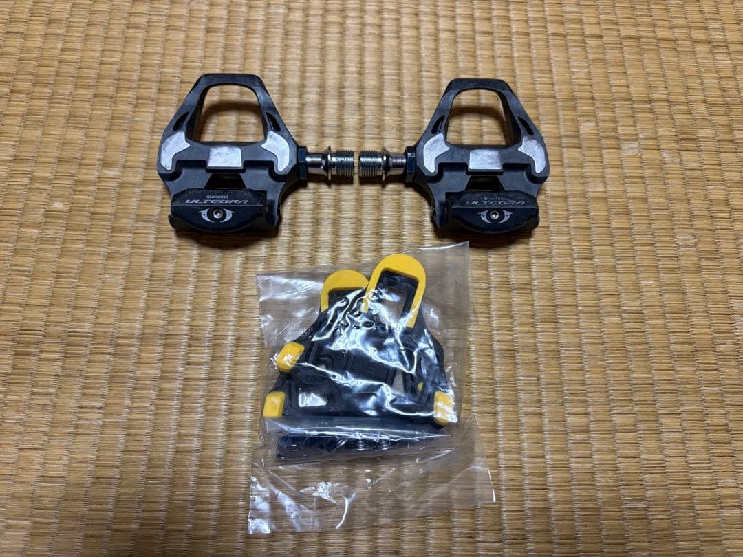 アルテグラ　PD-R8000 ビンディングペダル（新品クリート付き）