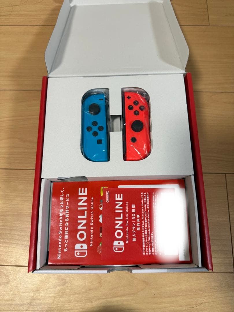 Nintendo Switch 有機ELモデル 赤/青 完品　ゲーム2本付き