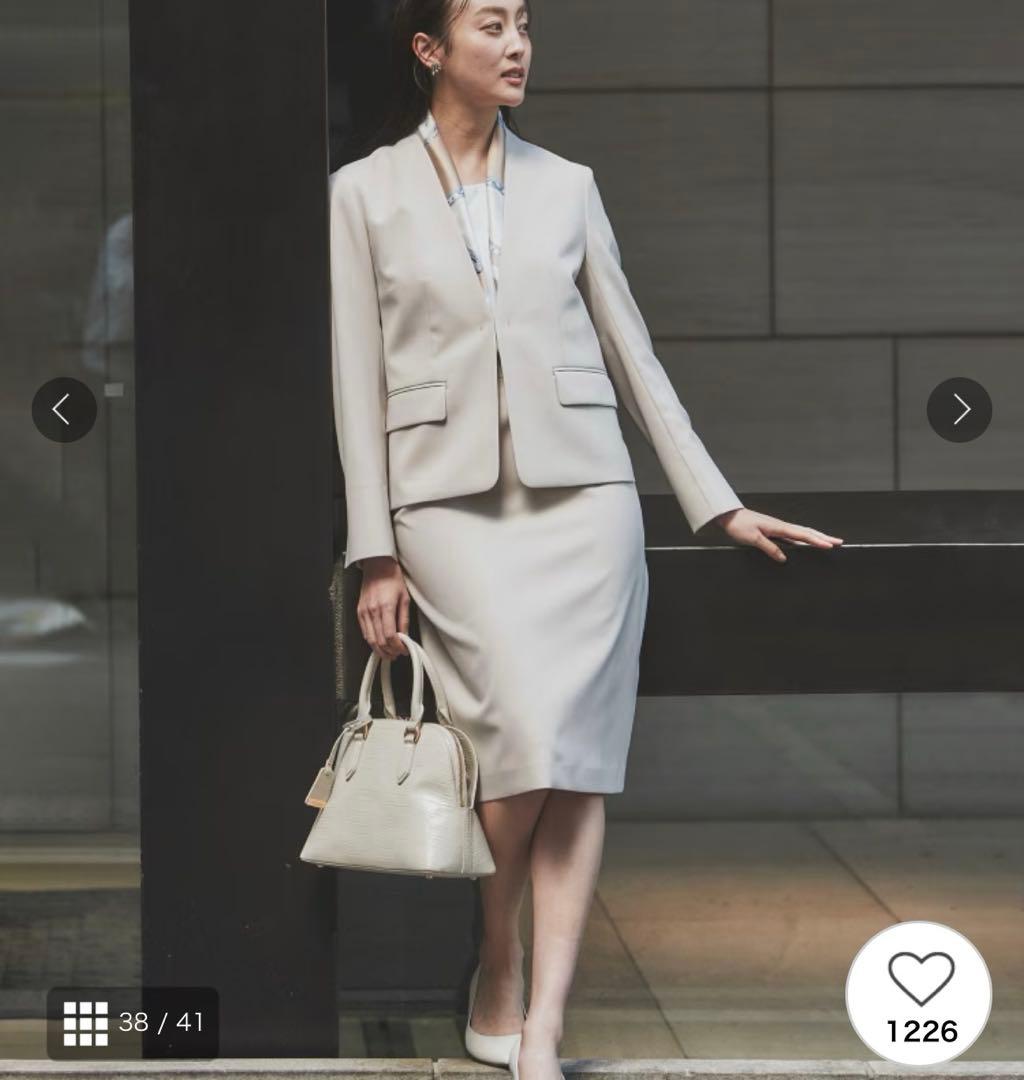 新品　アンタイトル　スカート スーツ　ライトグレー系orライトベージュ系　XS