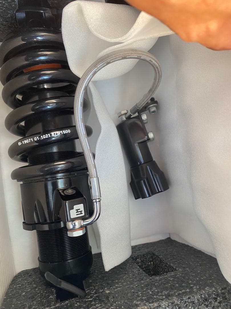 ハーレー　プログレッシブ サスペンション