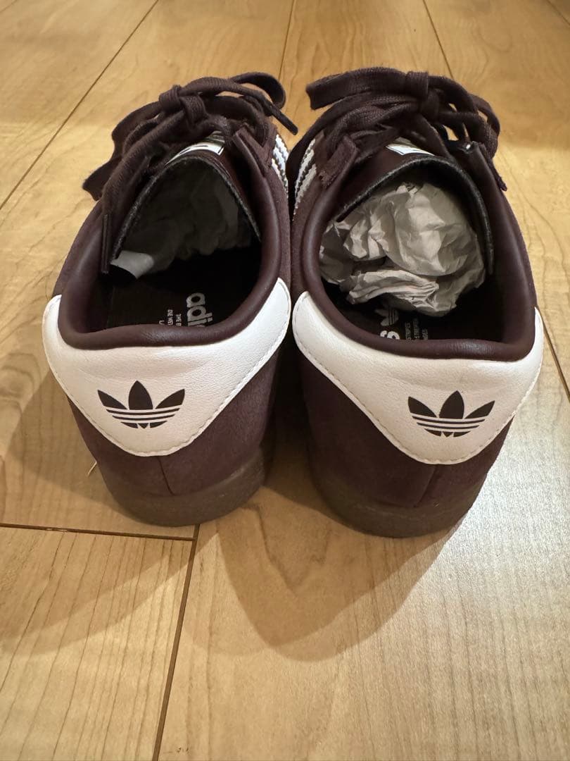 ADIDAS アディダス STADT シュタット JR9553 25センチ