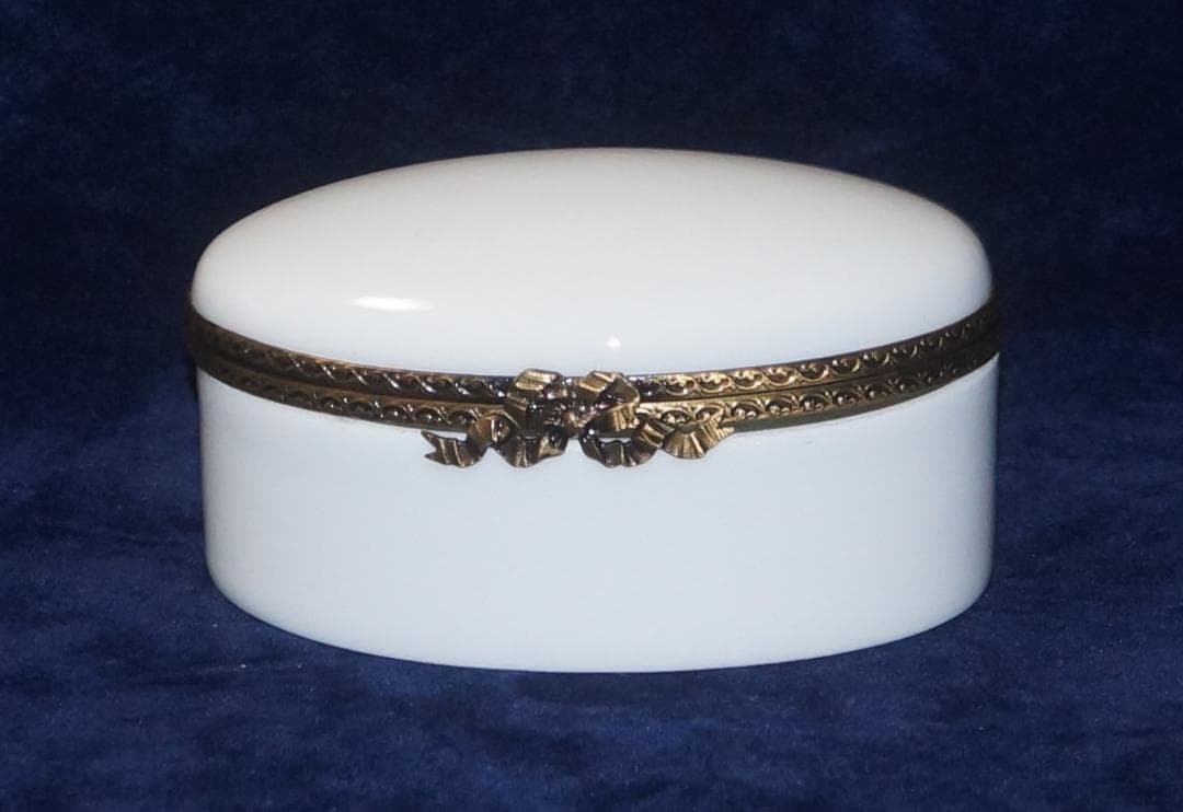 リモージュ白磁ＢＯＸ等４１点