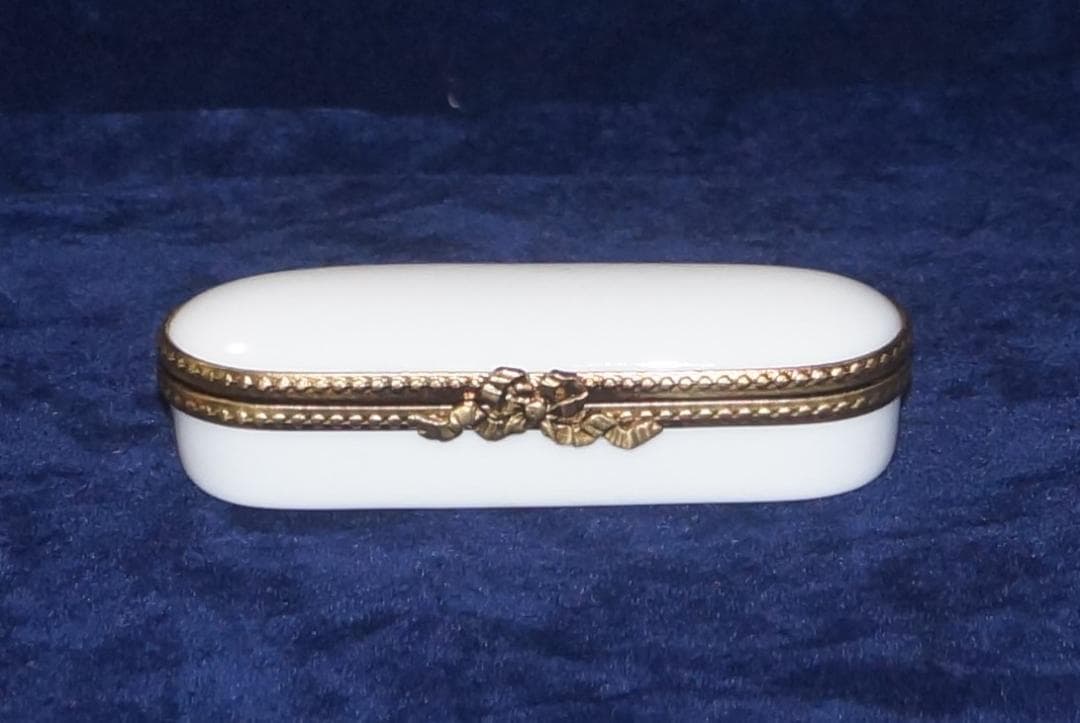 リモージュ白磁ＢＯＸ等４１点