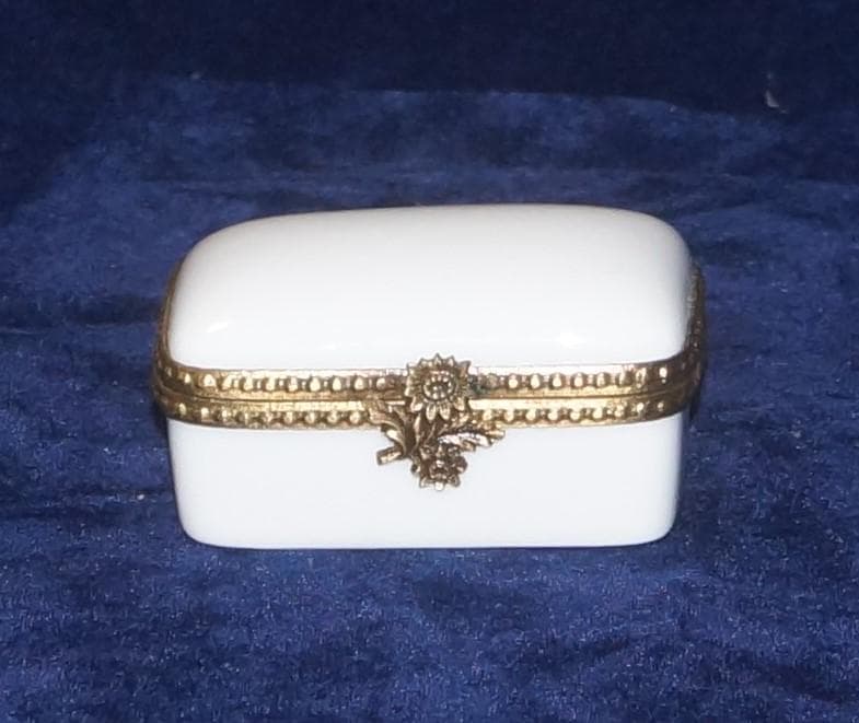 リモージュ白磁ＢＯＸ等４１点