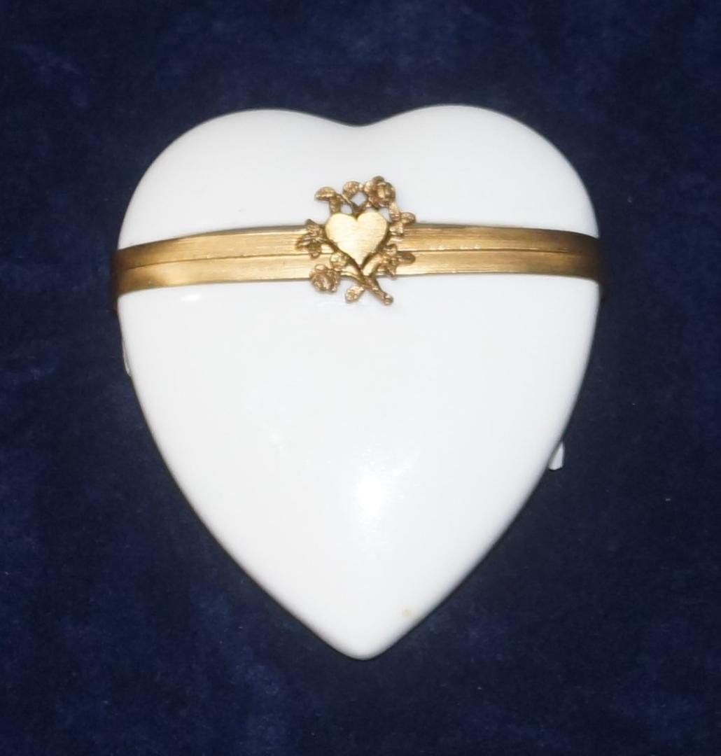 リモージュ白磁ＢＯＸ等４１点