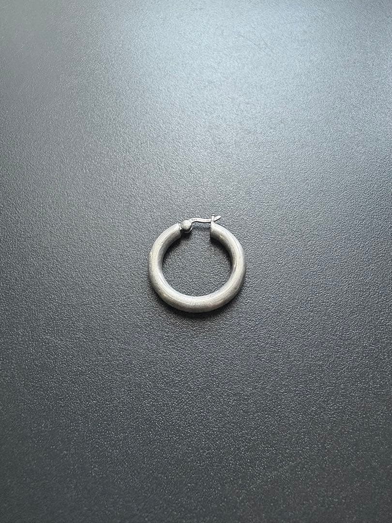 TOM WOOD フープピアス 片耳用