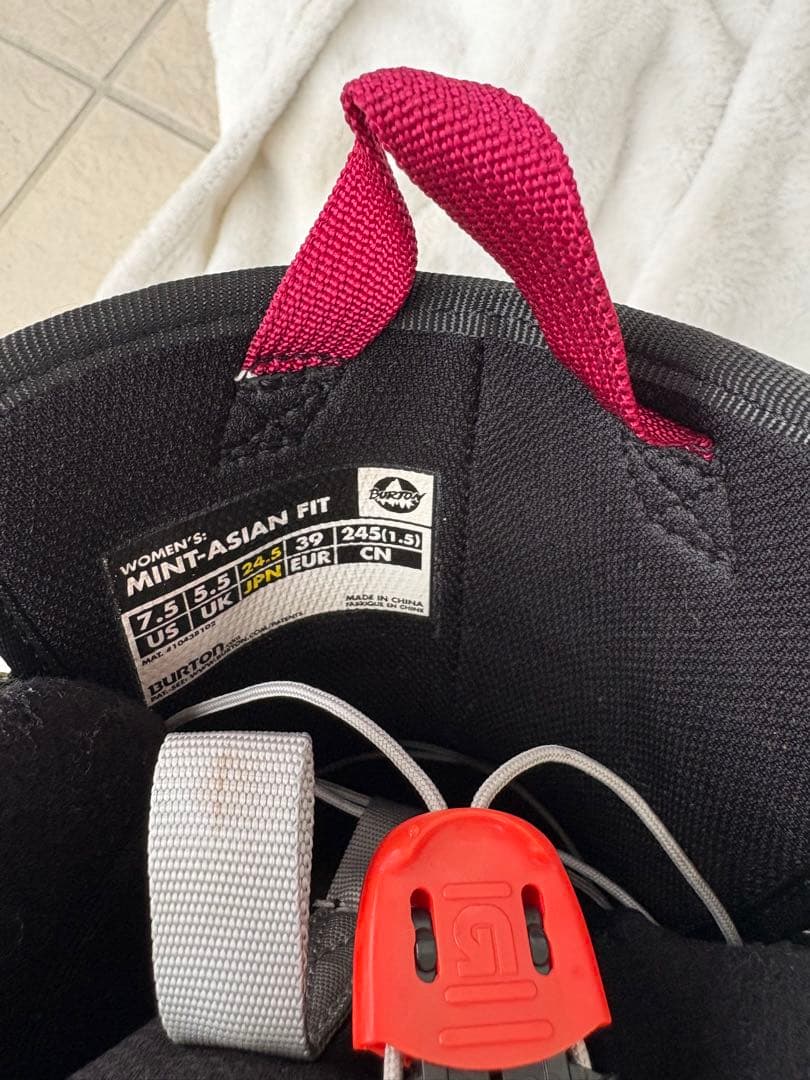 BURTON MINT ASIAN FIT レディース ブーツ 24.5cm