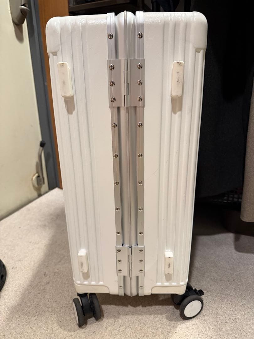 キャリーケース 白 Sサイズ