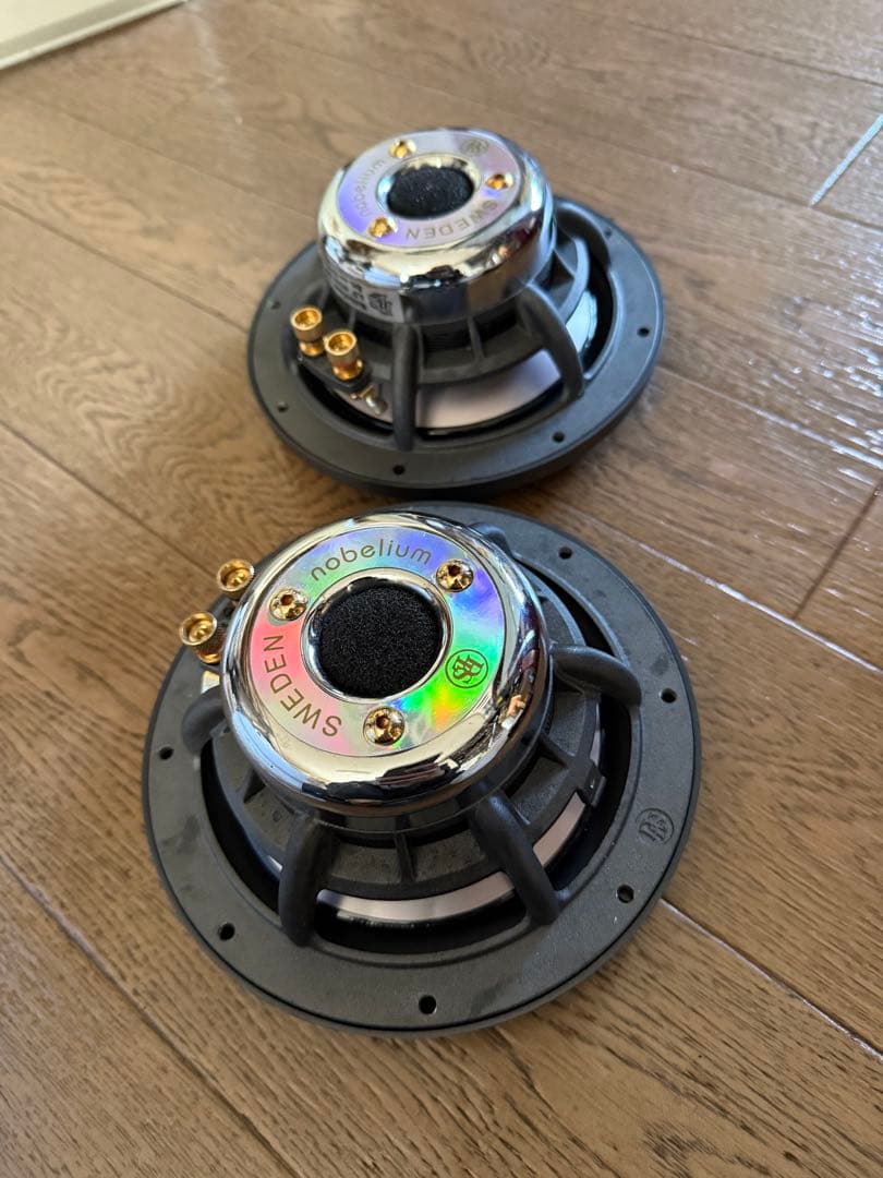 スウェーデン　DLS社　nobelium 6.2 17cmスピーカー