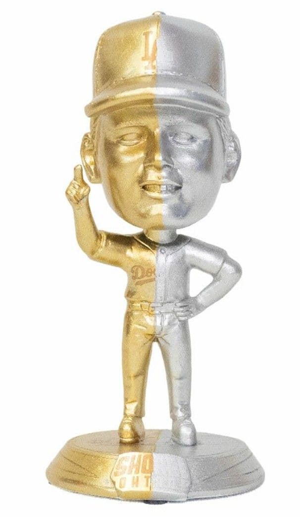 大谷翔平　ボブルヘッド　世界 各3000体 限定品　2種セット　 WBC　希少