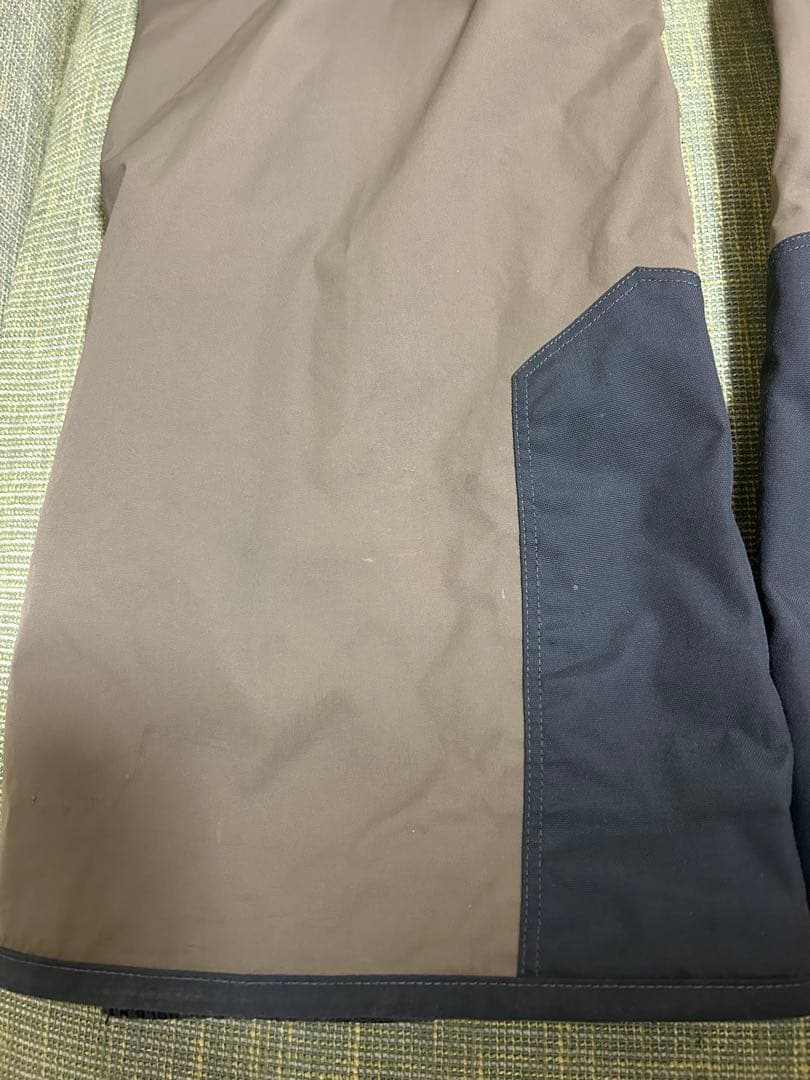 マウンテンハードウェア　ファイアフォールビブ　Sサイズ