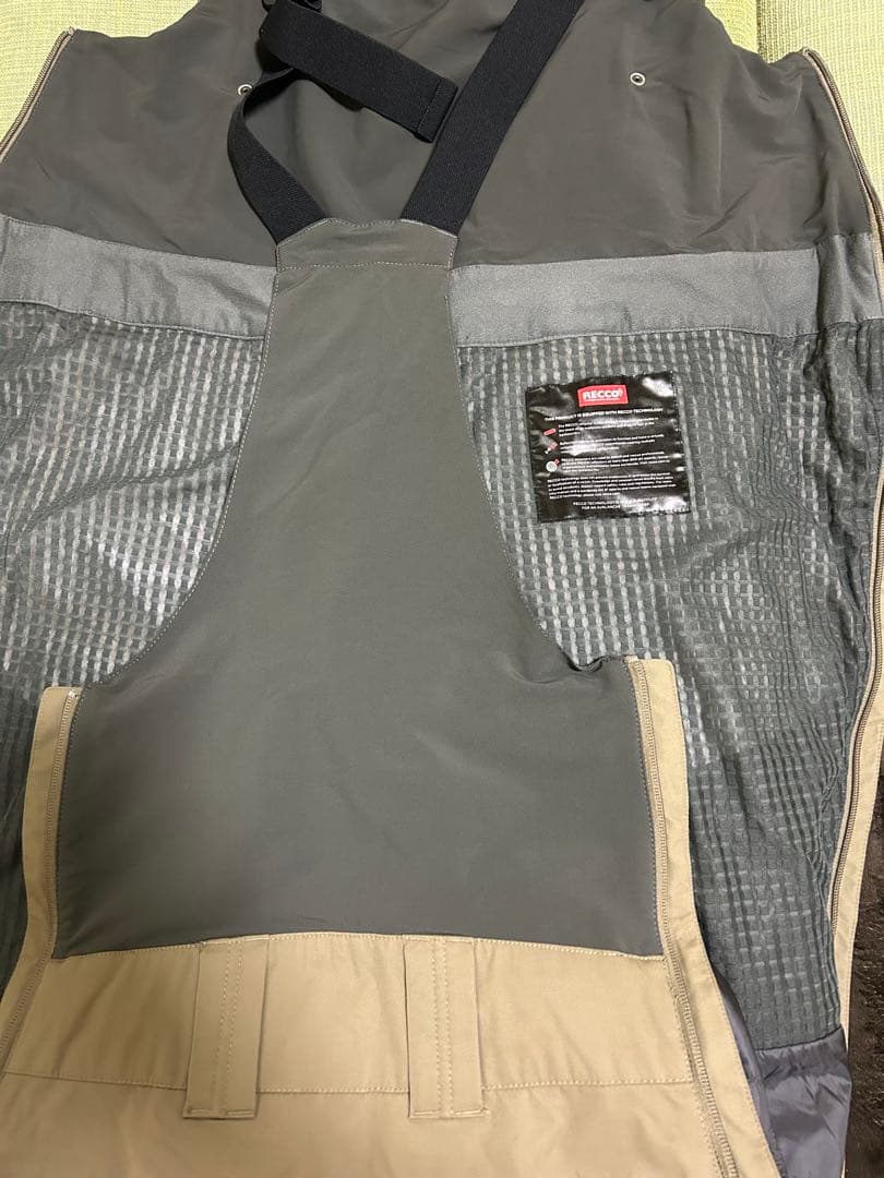 マウンテンハードウェア　ファイアフォールビブ　Sサイズ