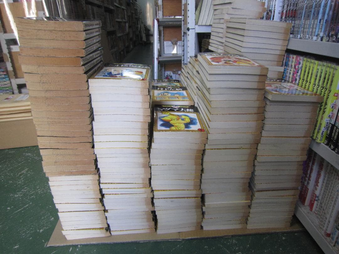 送料込み 手塚治虫漫画全集　全400巻セット中396巻