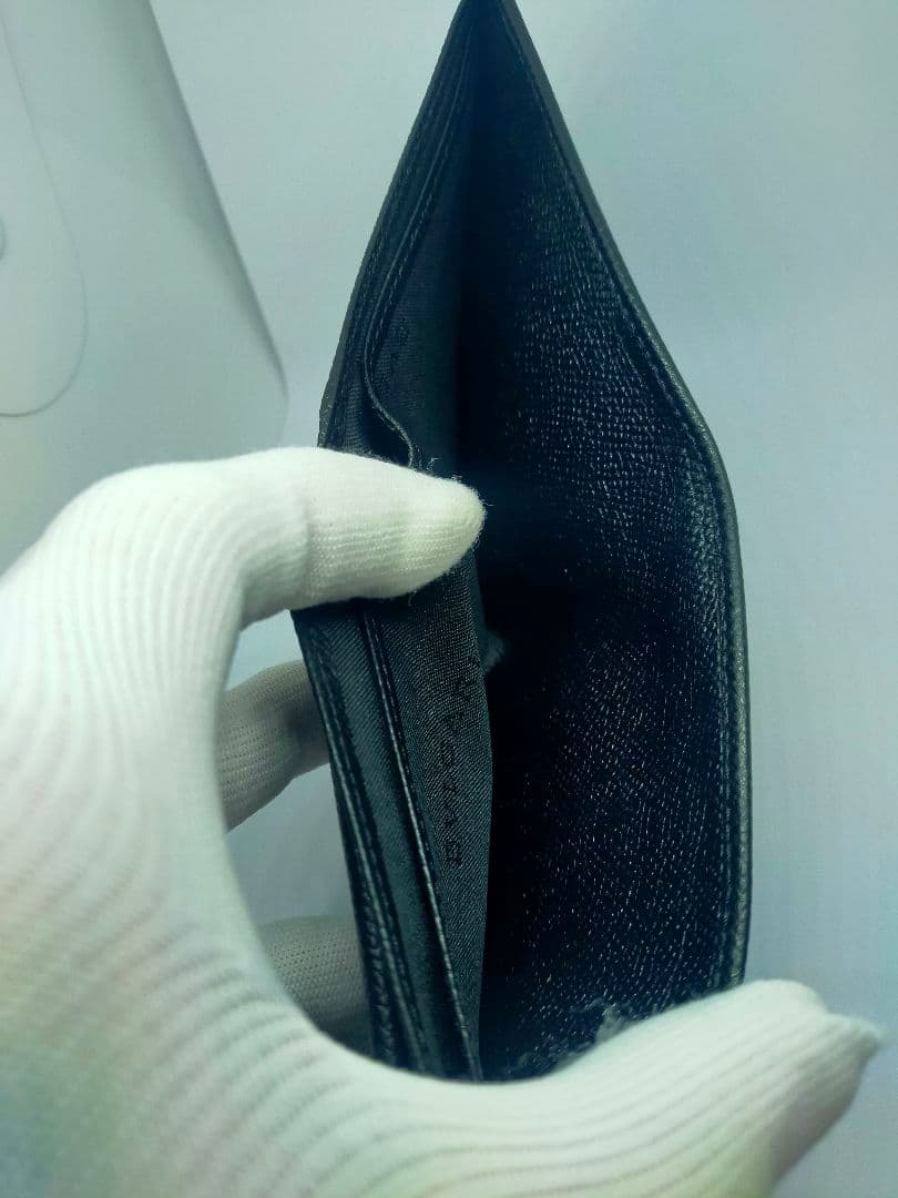 BVLGARI メンズ二つ折り財布 美品　小銭入れあり