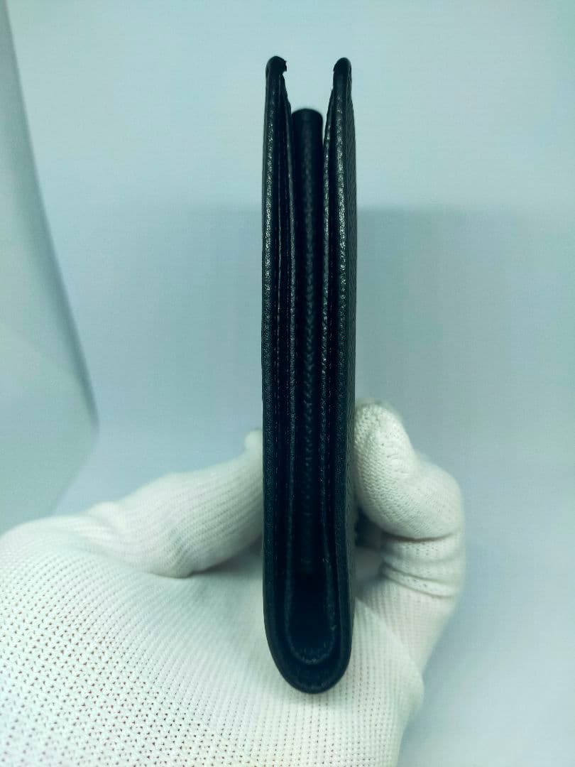 BVLGARI メンズ二つ折り財布 美品　小銭入れあり