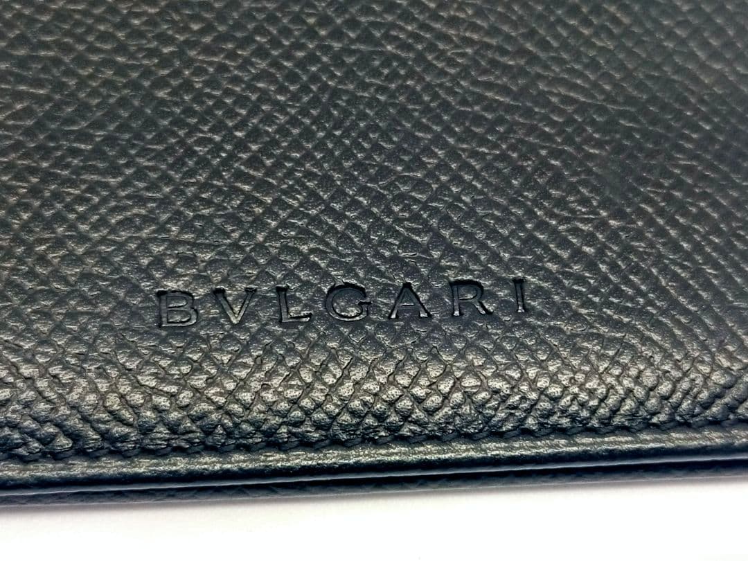 BVLGARI メンズ二つ折り財布 美品　小銭入れあり