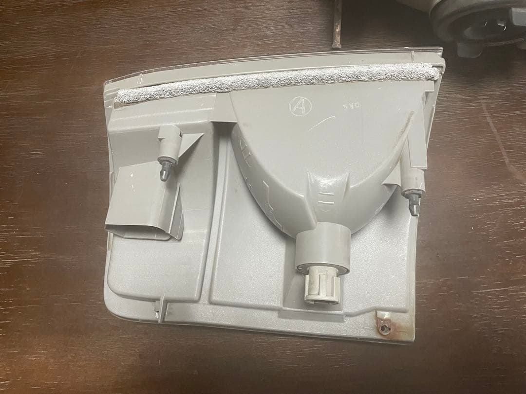 キャラバン前期 純正品コーティング加工済ヘッドライトコーナーレンズ4点セット