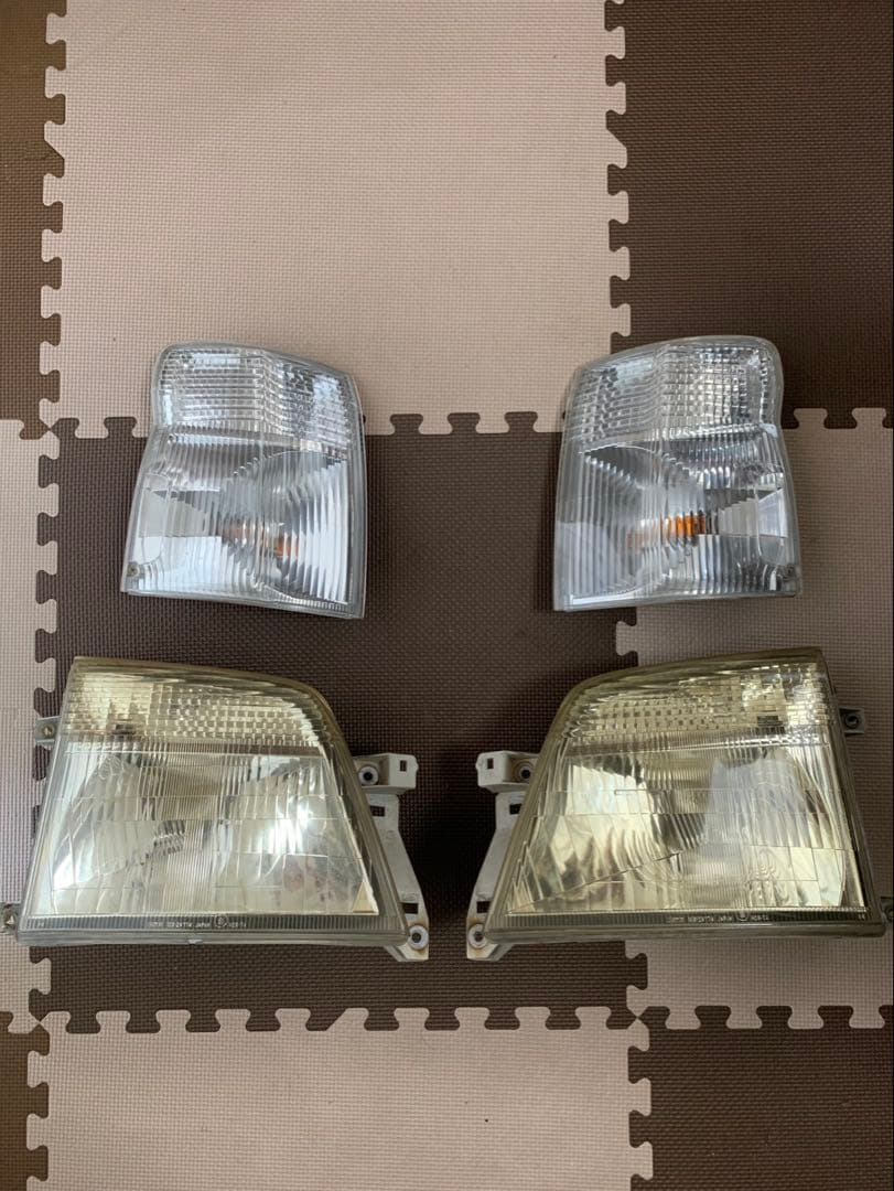 キャラバン前期 純正品コーティング加工済ヘッドライトコーナーレンズ4点セット